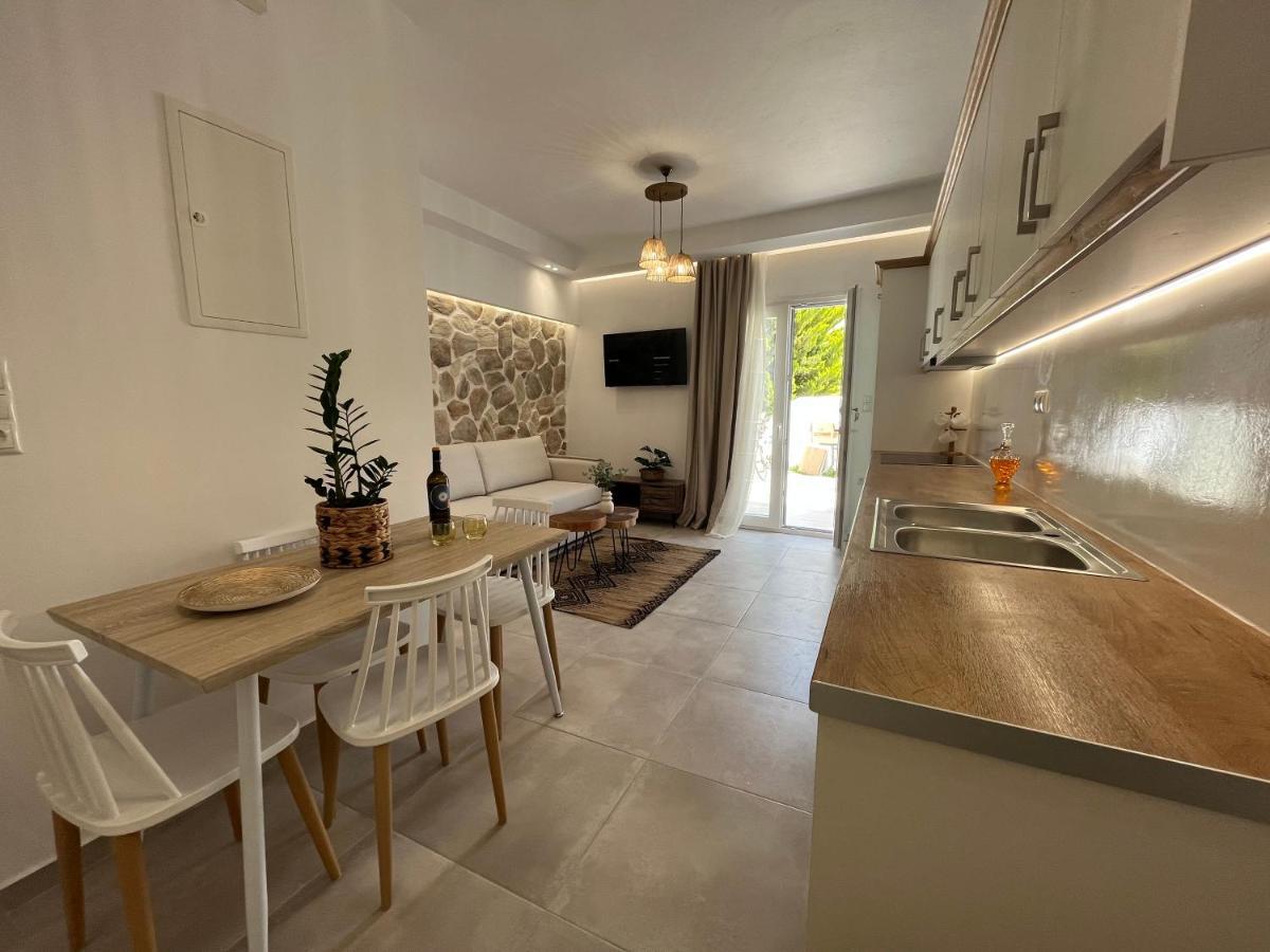 Aleria Central Apartments Naxos City Екстериор снимка
